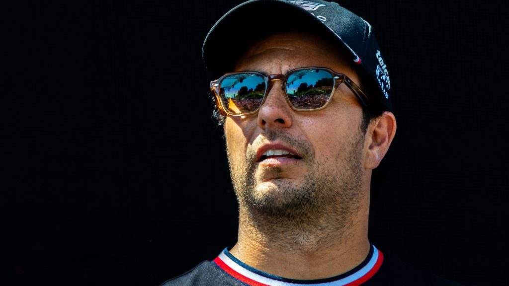 Pérez contacta a Williams por un asiento en 2027; Ocon a Aston Martin