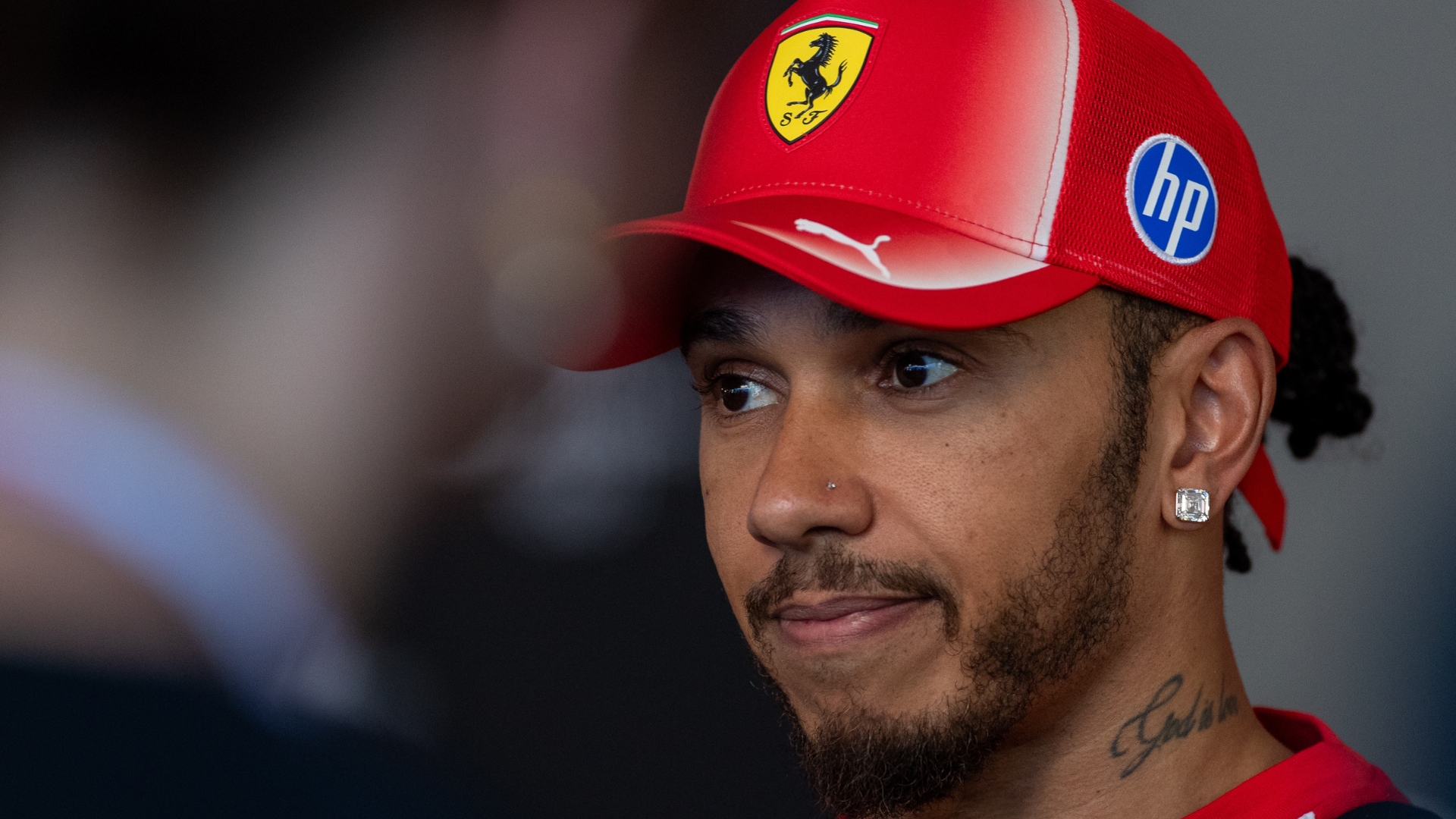 Hamilton fala em “choque de realidade” na Áustria e reconhece: “Precisamos evoluir”