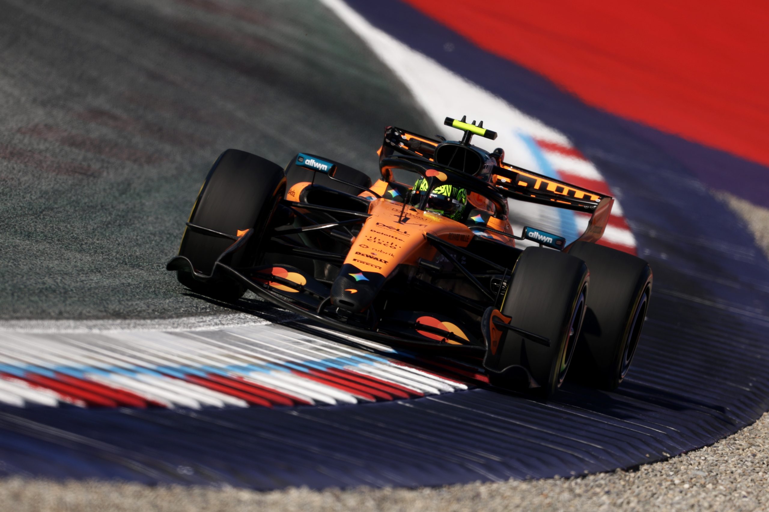 Por que McLaren desistiu de testes com asa Macarena no GP da Áustria