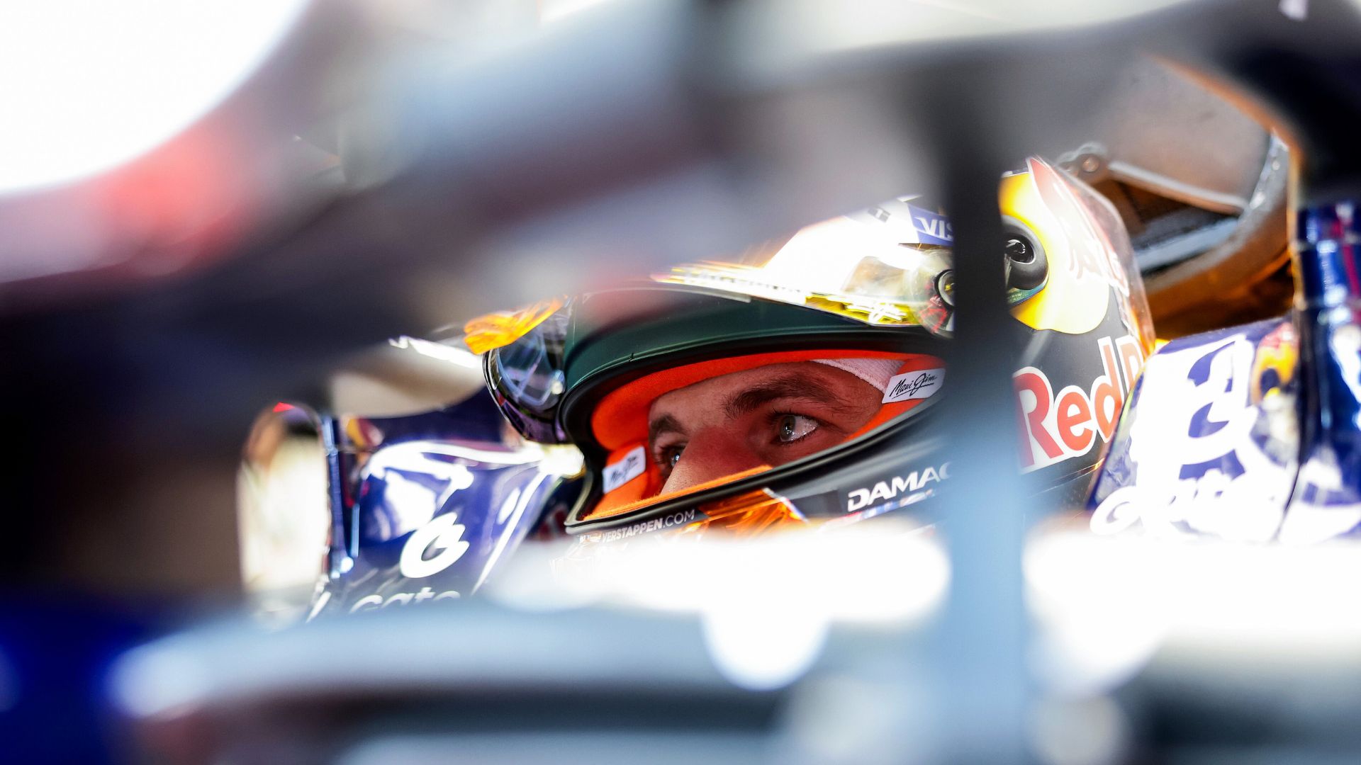 Verstappen explica accidente “extraño e inusual” en Austria