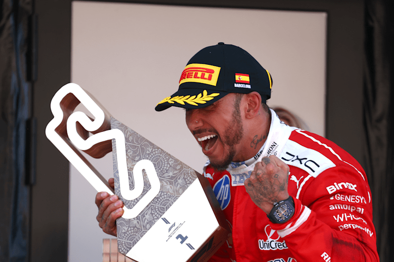 Jefe de Ferrari confirma continuidad de Hamilton en la temporada 2027
