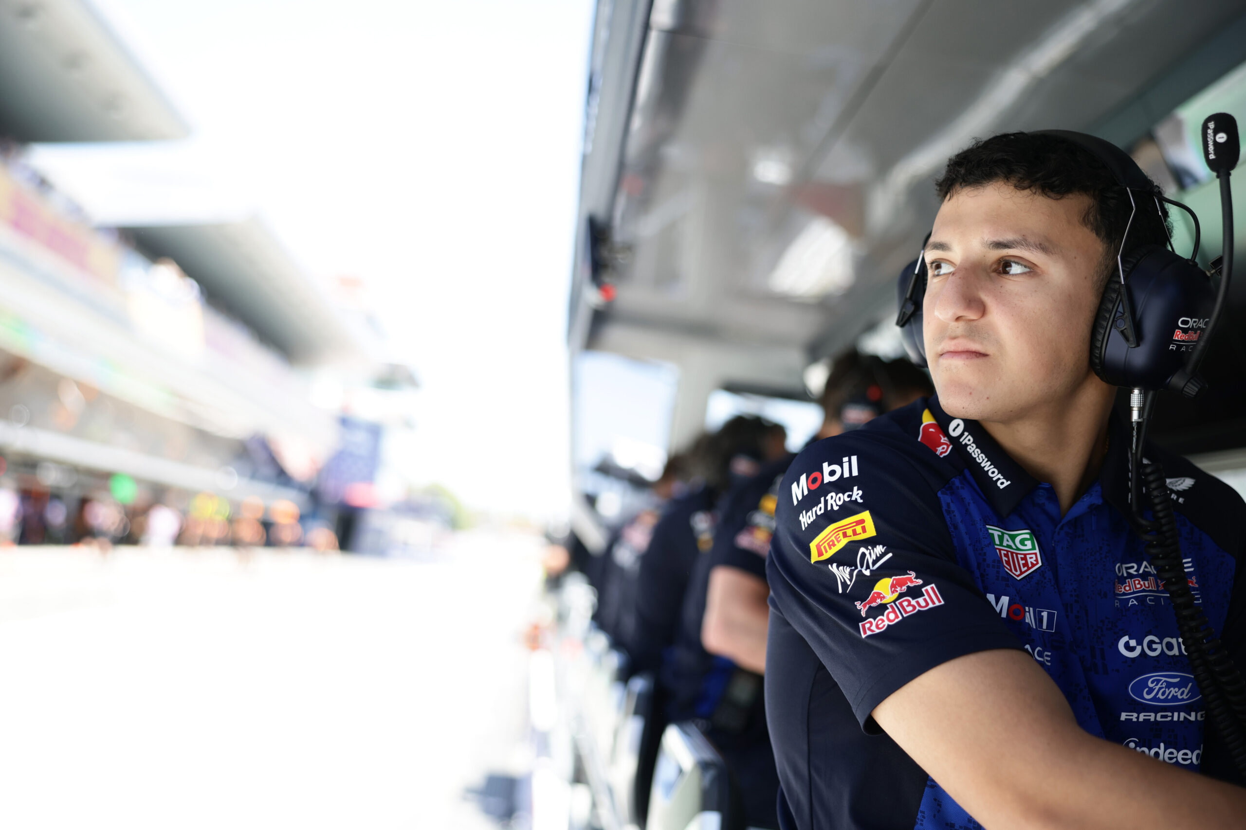 Hadjar reforça alerta para problema da Red Bull em largada: “Não é erro meu”