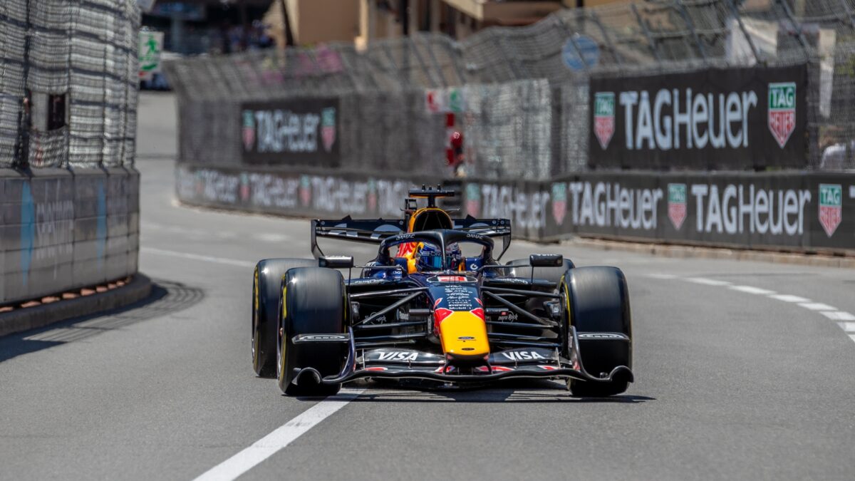 Red Bull troca motor de Verstappen após identificar causa de abandono em Mônaco