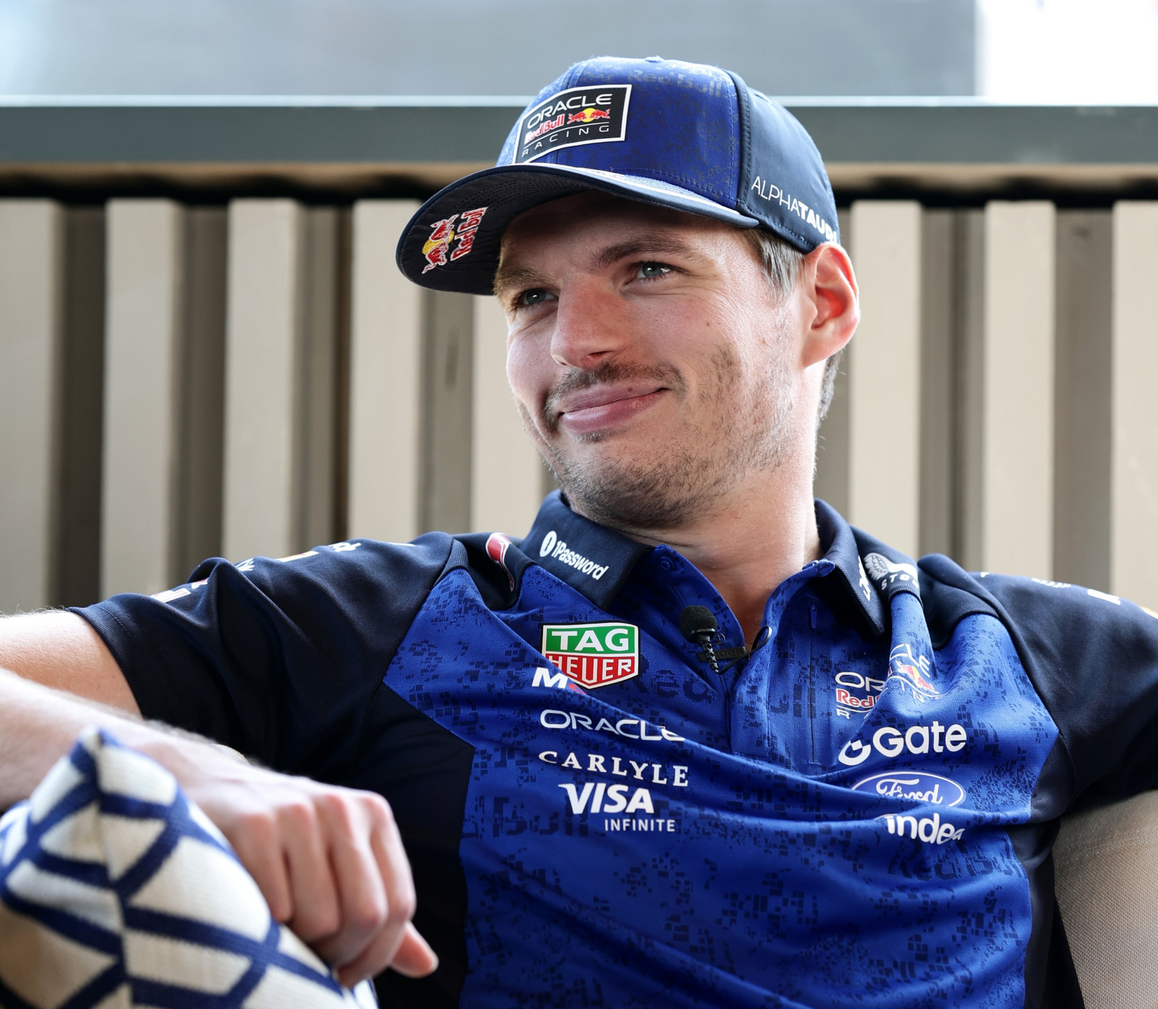 Verstappen elogia alterações nos motores da F1 para 2027: “Passo na direção certa”