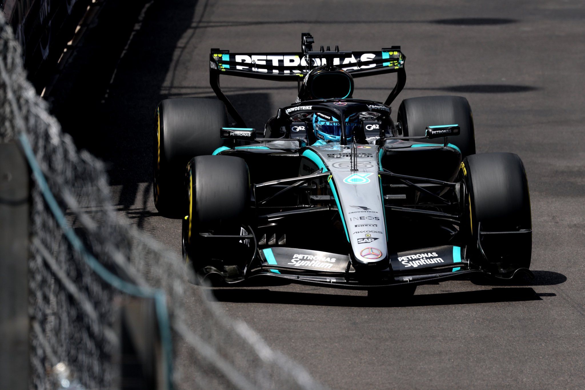FIA agenda reunião para analisar pedido da Mercedes sobre punições a Russell em Mônaco