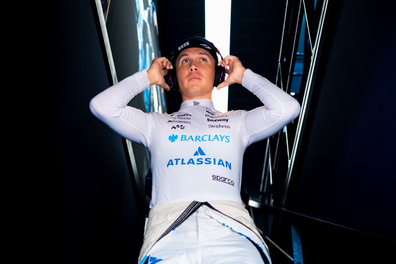 Albon diz que é difícil avaliar pilotagem por problemas da Williams: 'Apagando incêndios'