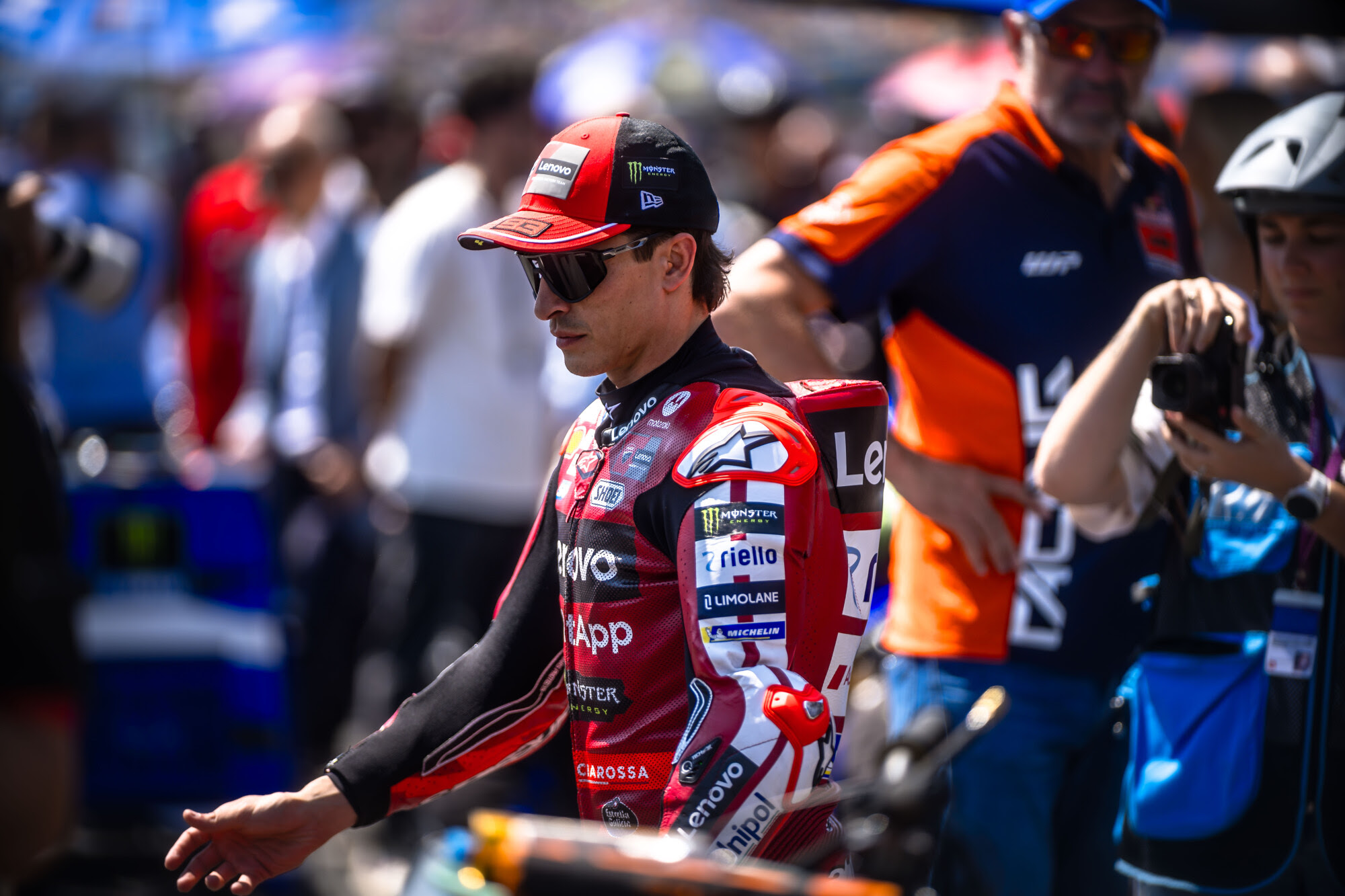 Marc Márquez minimiza favoritismo em Sachsenring, mas admite: “Voltei a lutar pelo título”
