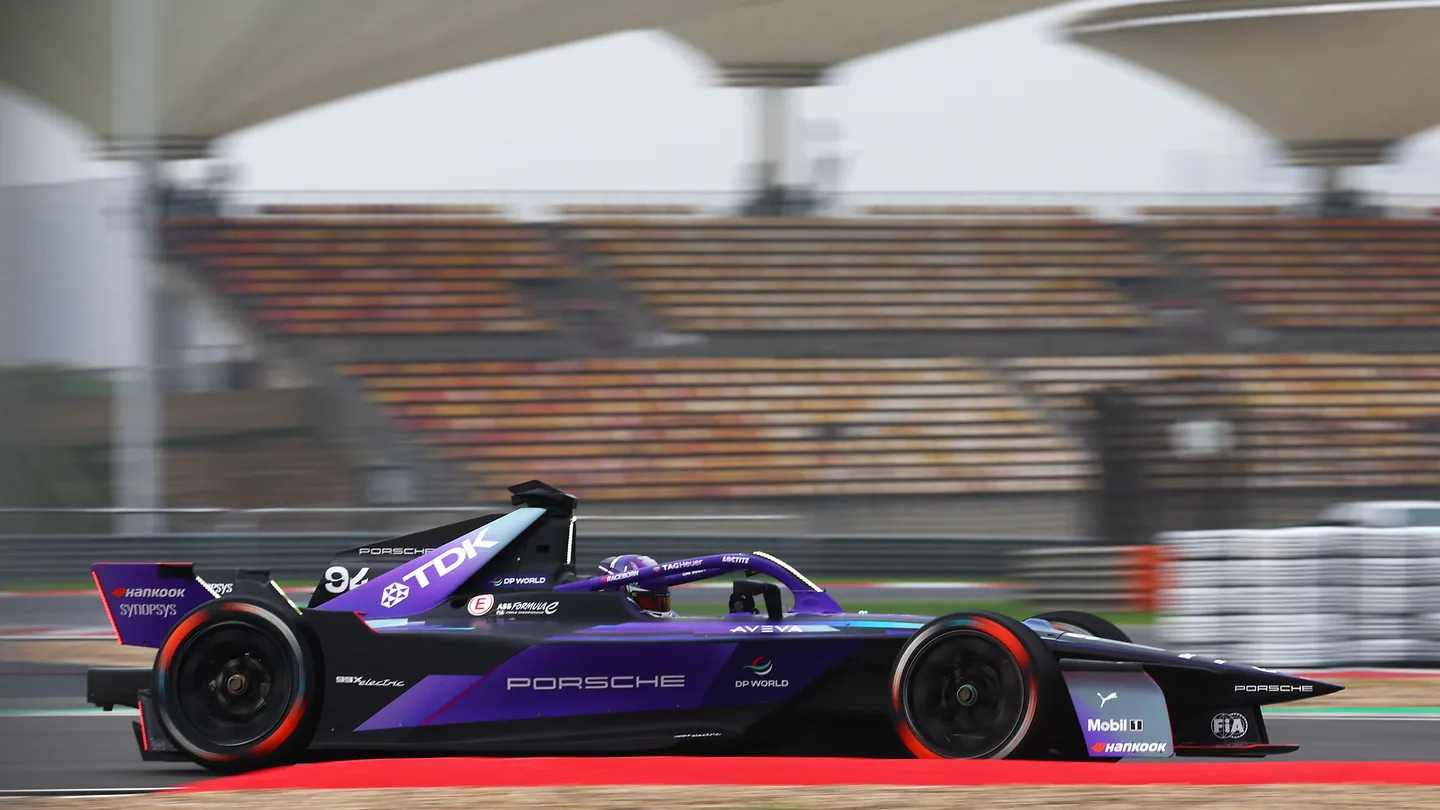 Wehrlein comanda TL1 chuvoso da Fórmula E no eP de Xangai. Drugovich é 10º