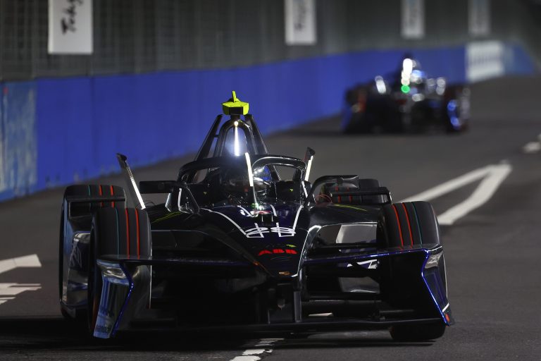 Drugovich perde 3 posições no grid da corrida 2 em Tóquio por incidente com Buemi