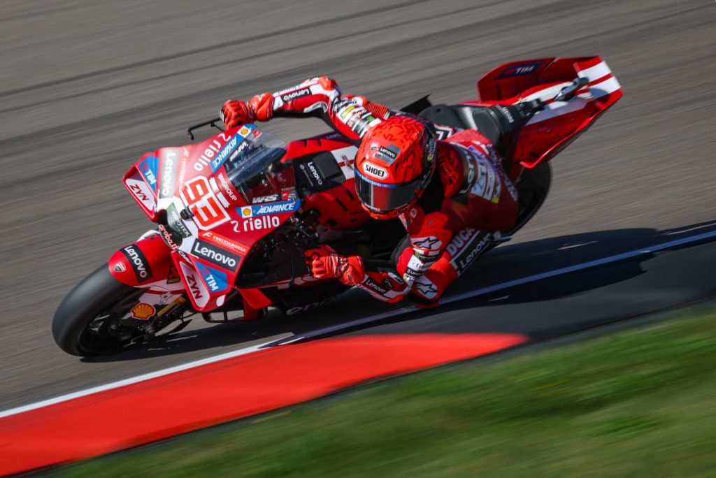 Marc Márquez domina la carrera sprint del GP de Alemania de MotoGP y Ducati copa el podio