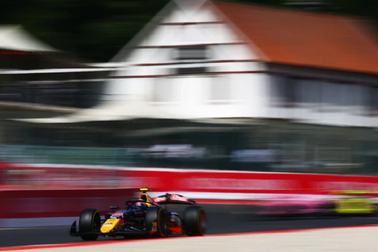 Tsolov lidera práctica de F2 en Bélgica; Varrone es 3°
