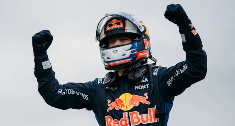 Palmowski vence corrida 2 da F1 Academy na Inglaterra. Ferreira bate