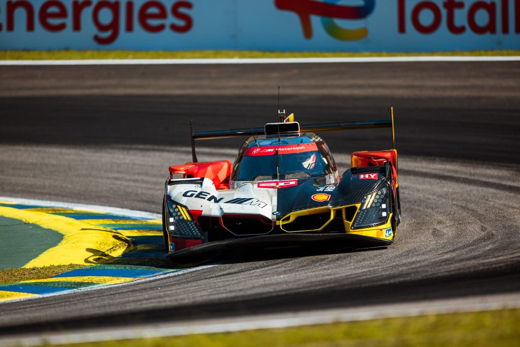 Frijns e Rast botam BMW na liderança após São Paulo. Confira classificação do WEC