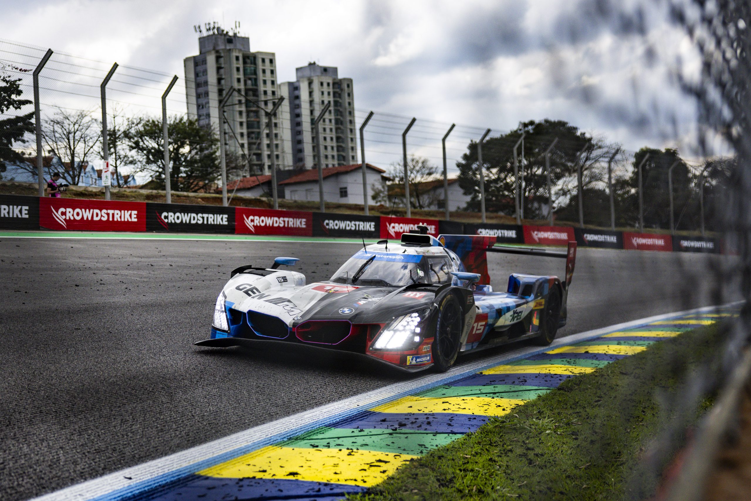 BMW bate a Ferrari y gana las 6 horas de Sao Paulo del WEC; López y Varrone, top diez en LMGT3