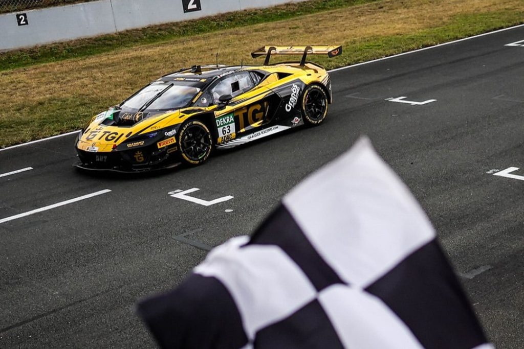 Bortolotti aproveita pit lento de Preining e vence corrida 2 do DTM em Oschersleben