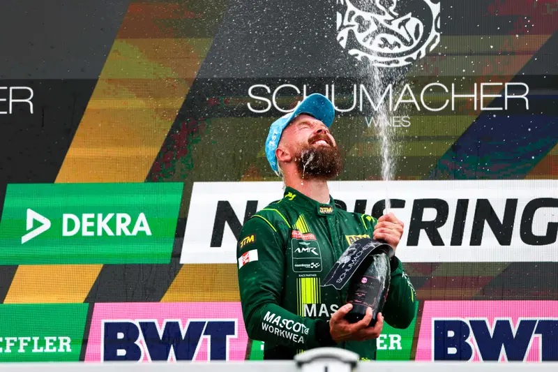 Thiim domina em Norisring e dispara de 6º para 1º no DTM. Confira classificação