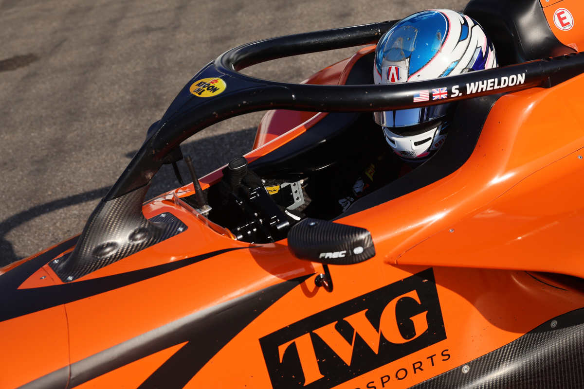 Wheldon passeia após susto e vence corrida 2 da FREC em Paul Ricard. Gomez é 5º