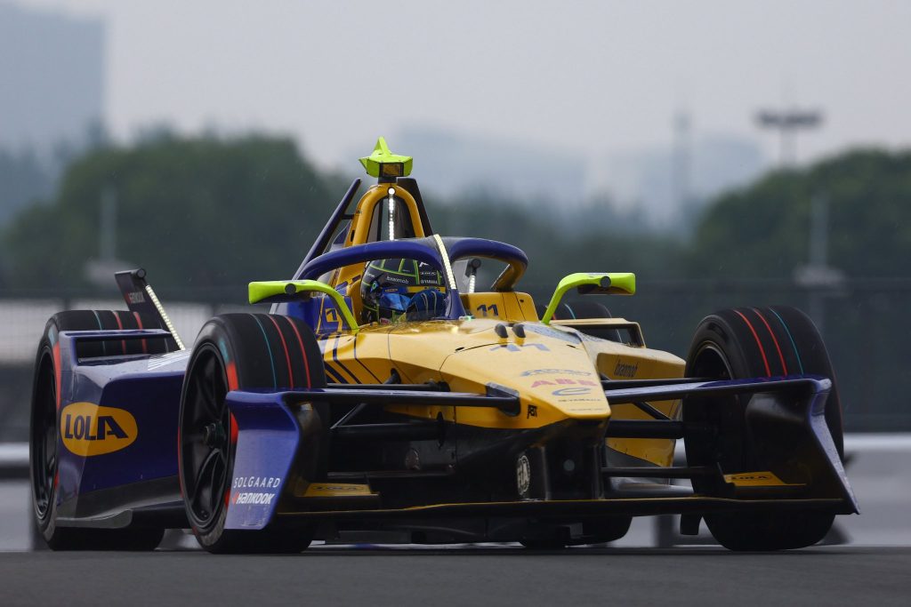 Di Grassi perde 3 posições no grid da corrida 2 em Xangai por toque em Barnard