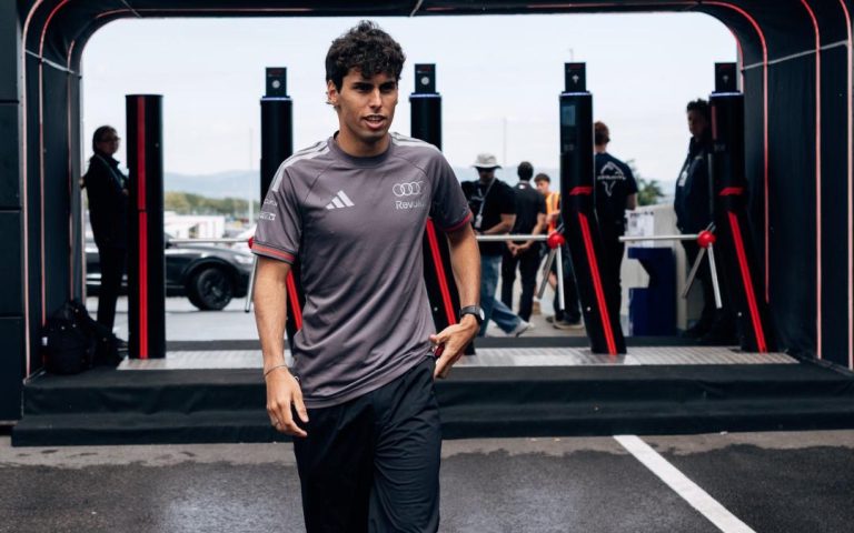 Bortoleto afasta dúvidas sobre futuro na Fórmula 1: “Já está tudo resolvido”