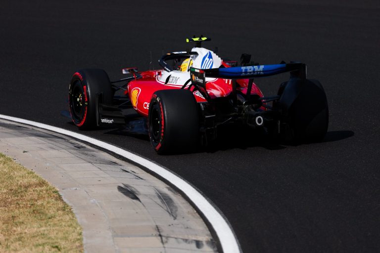 Ferrari reforça departamento de chassi com engenheiros de Mercedes e Aston Martin