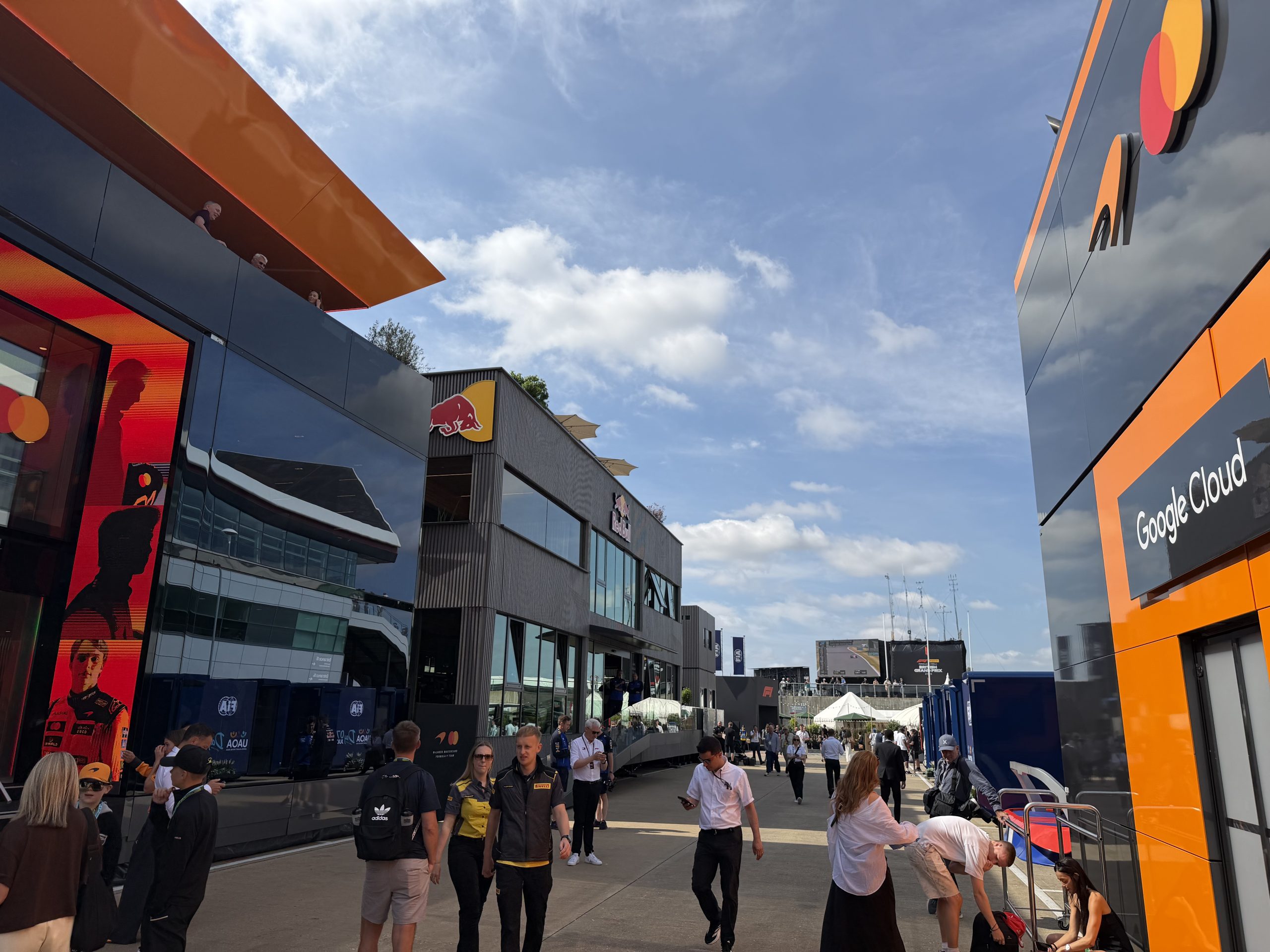 F1 encara céu nublado em sexta-feira de classificação sprint no GP da Inglaterra