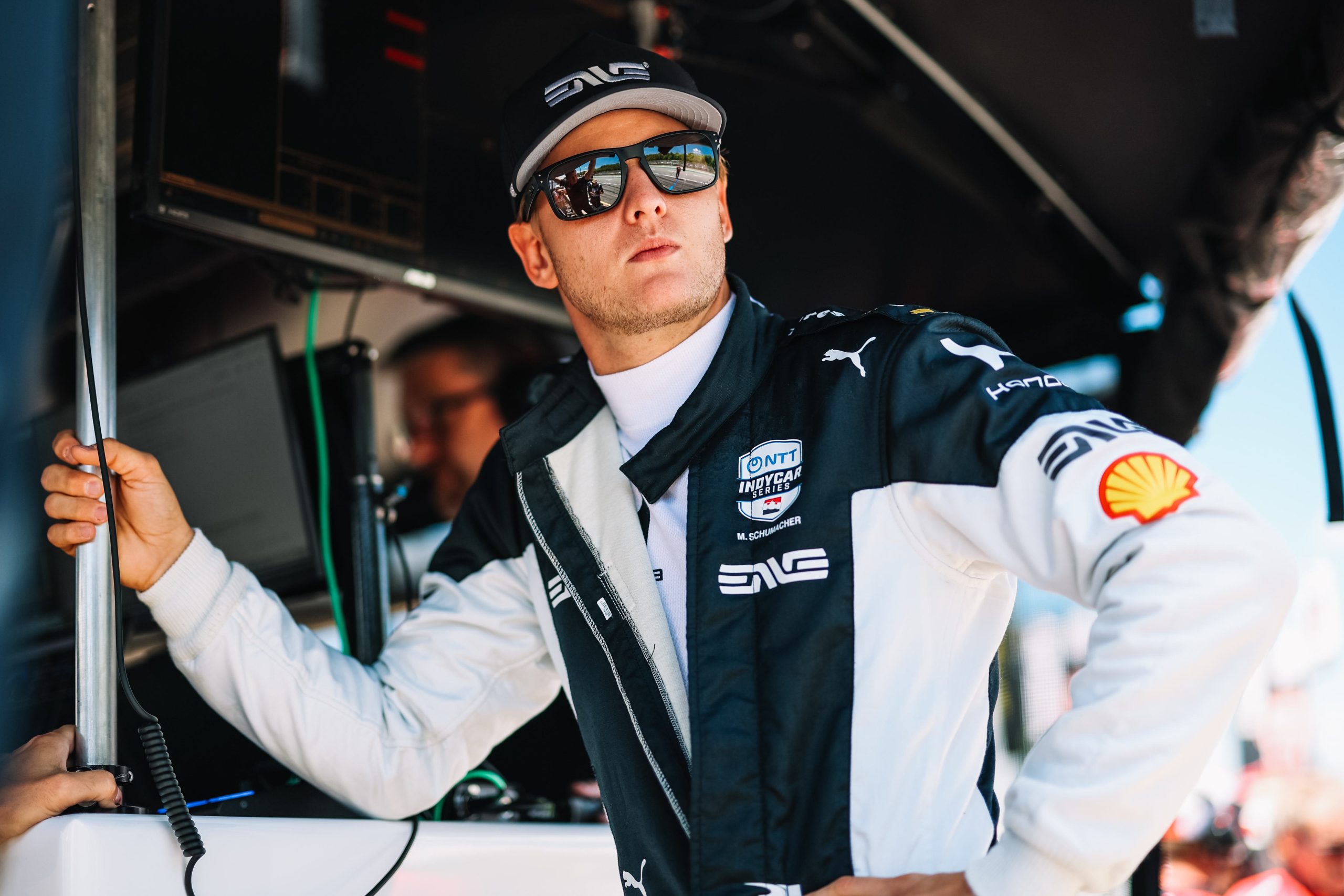 RLL promove mudança, e Schumacher ganha 4º engenheiro diferente na Indy 2026