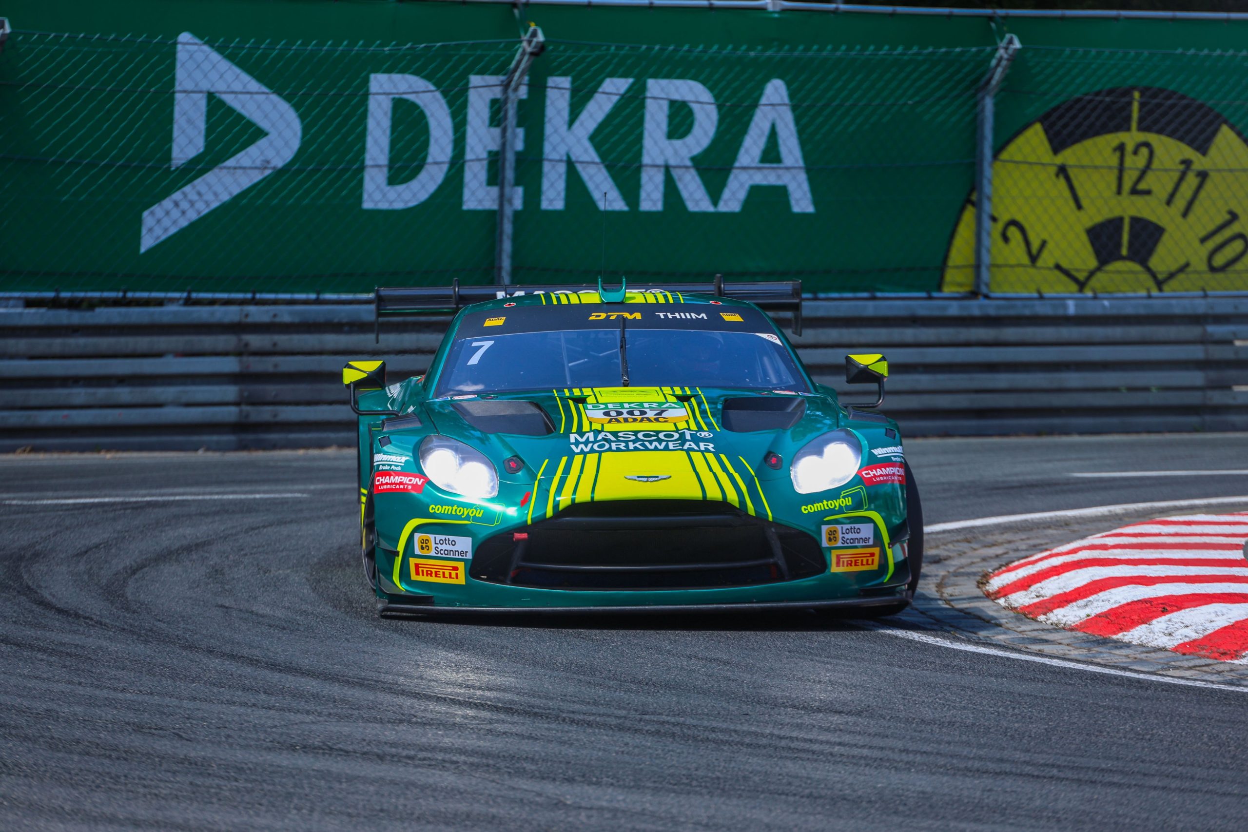 Thiim domina em Norisring e conquista 1ª vitória da Aston Martin no DTM