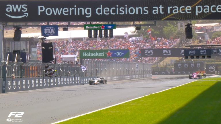 León se beneficia de safety-car virtual e vence corrida 2 da F2 na Hungria. Câmara é 3º
