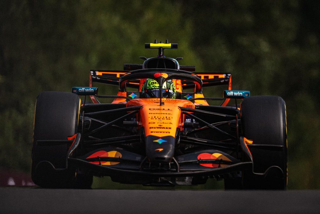Norris explica retraso en FP1, pero ve a McLaren cerca de Mercedes en Bélgica