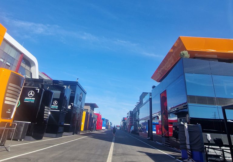 Fórmula 1 disputa classificação do GP da Hungria em sábado quente e seco