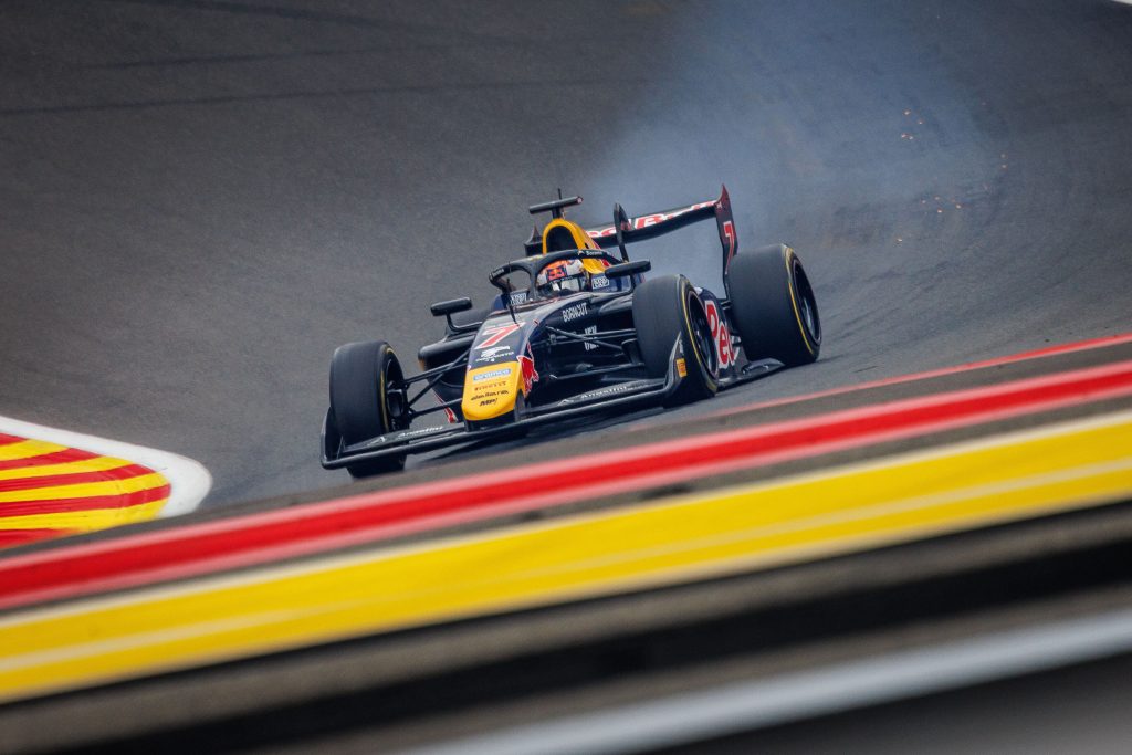 A Fórmula 3 desembarca neste final de semana na Hungria para a disputa da etapa em Hungaroring, sétima rodada da temporada 2026.