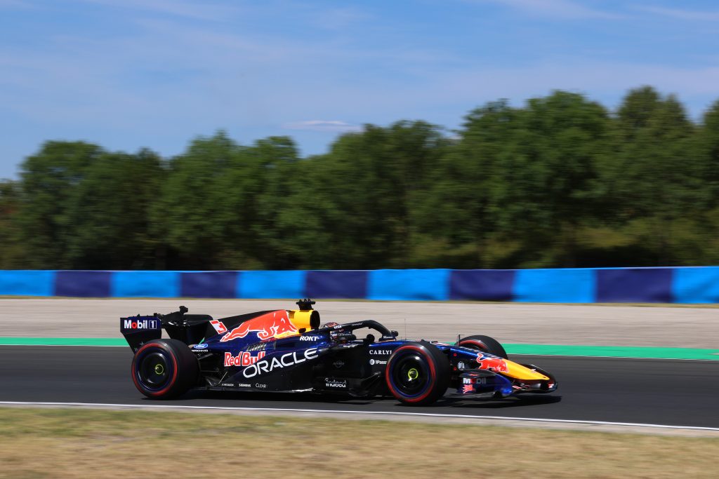 A F1 volta à pista em Zandvoort neste sábado (22) para dar sequência às atividades da 12ª etapa de 2026, o GP dos Países Baixos. Confira a programação completa a seguir