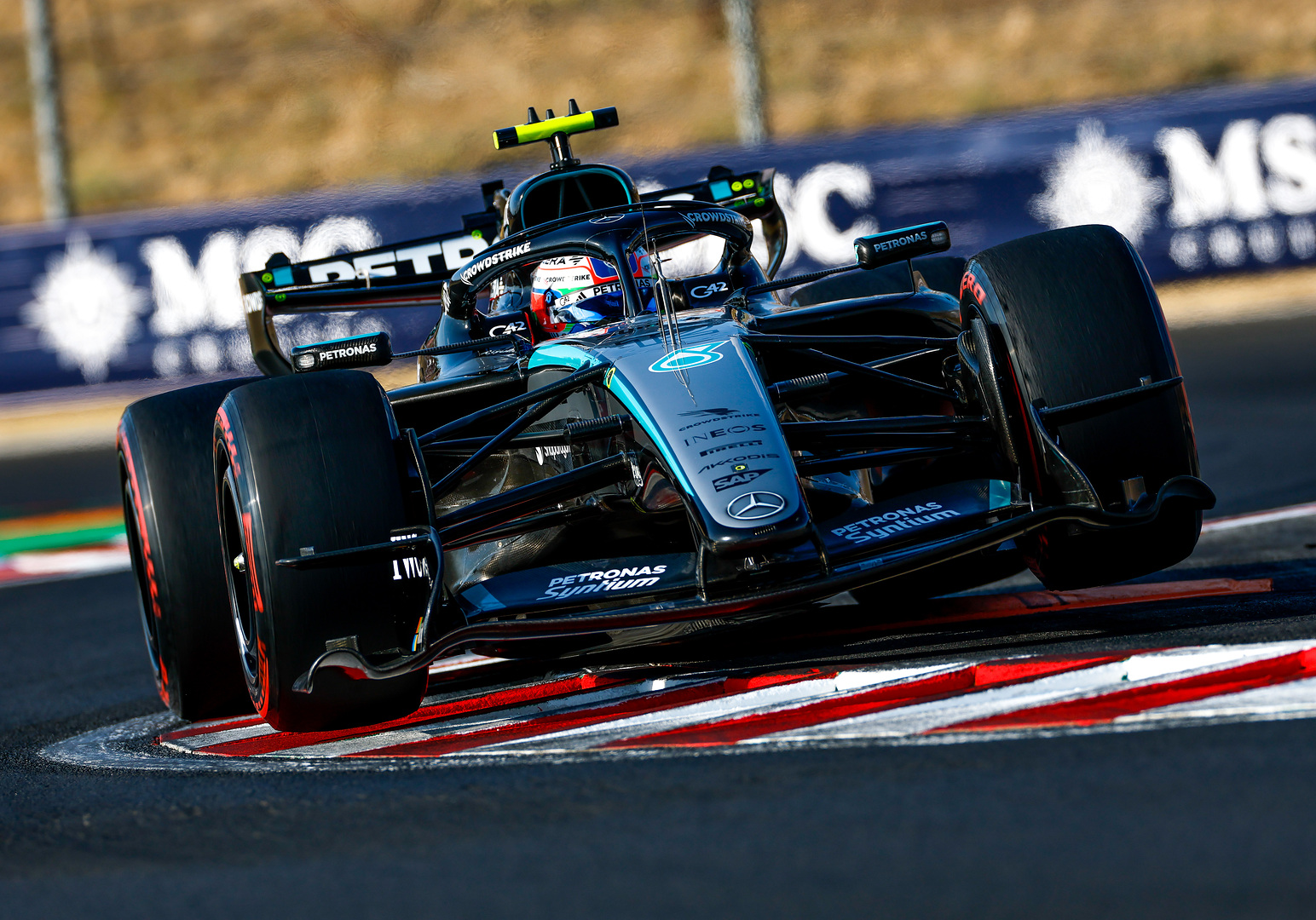 Mercedes admite que “no tiene una respuesta definitiva” sobre la falla del motor de Russell