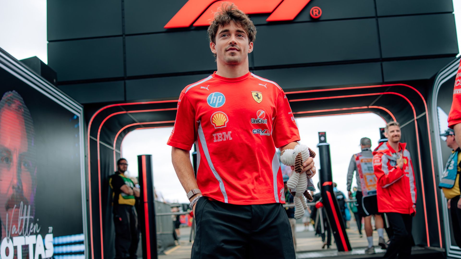 Leclerc explica como vitória na Inglaterra elevou otimismo da Ferrari para Bélgica