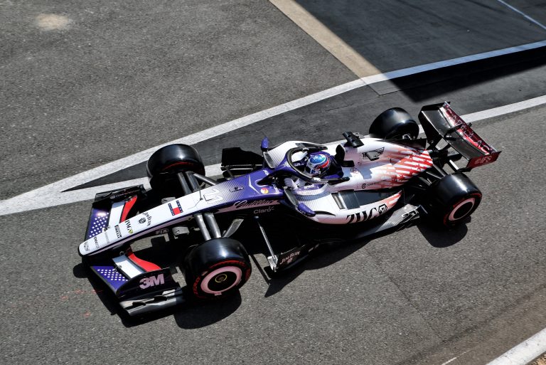 Pérez diz Cadillac “não tem o necessário para pontuar” na F1 2026 e admite: “Esperava mais”