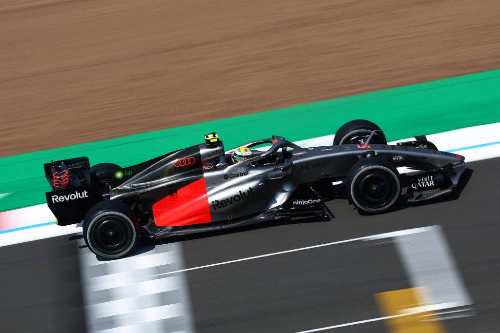 “Audi e Bortoleto fizeram muito acima do esperado” na Inglaterra, diz Evelyn Guimarães