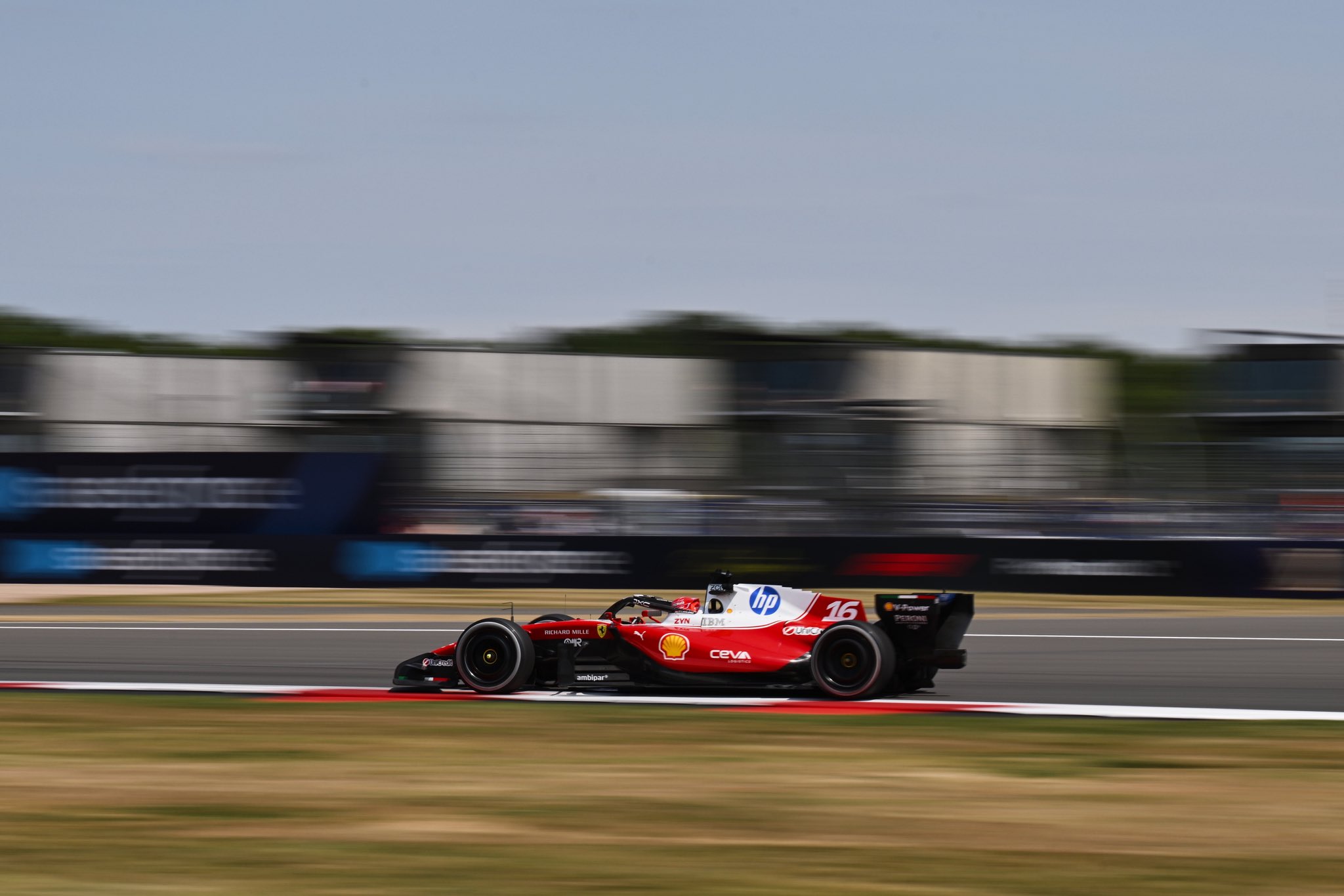 FIA diz que “erro de software” gerou confusão com safety-car no GP da Inglaterra