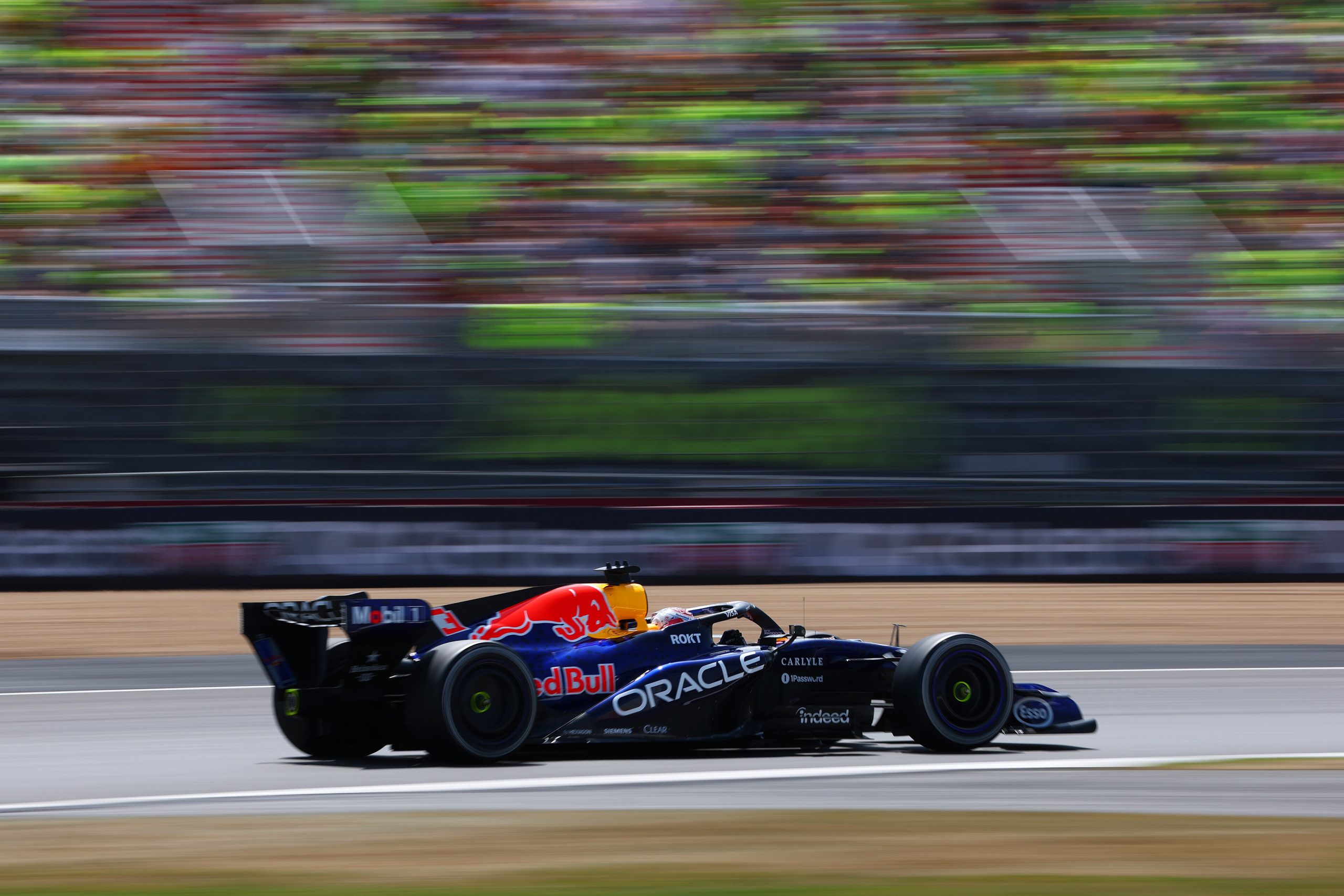 Red Bull confessa dificuldade com gerenciamento de energia na Inglaterra
