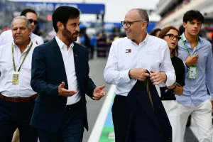 FIA pressiona fabricantes por avanço de plano para motor V8 na F1. O que falta?