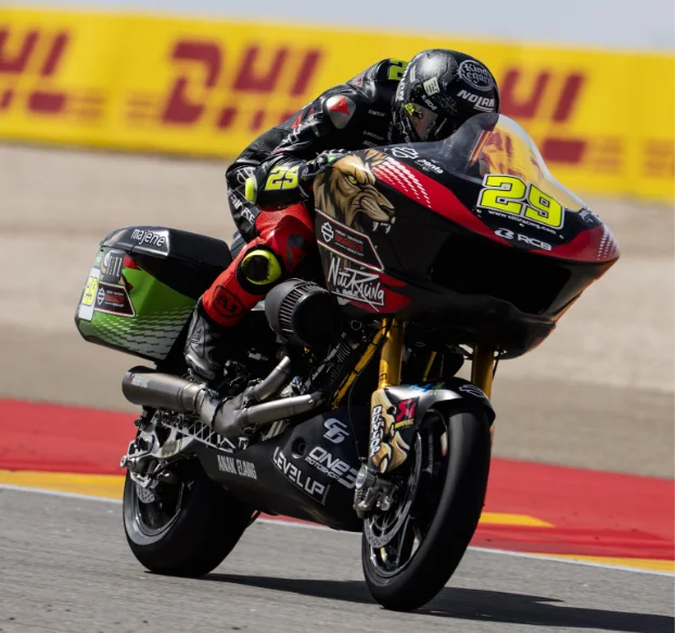 Iannone supera Gutierrez e vence corrida 1 da Baggers em Aragão. Granado abandona