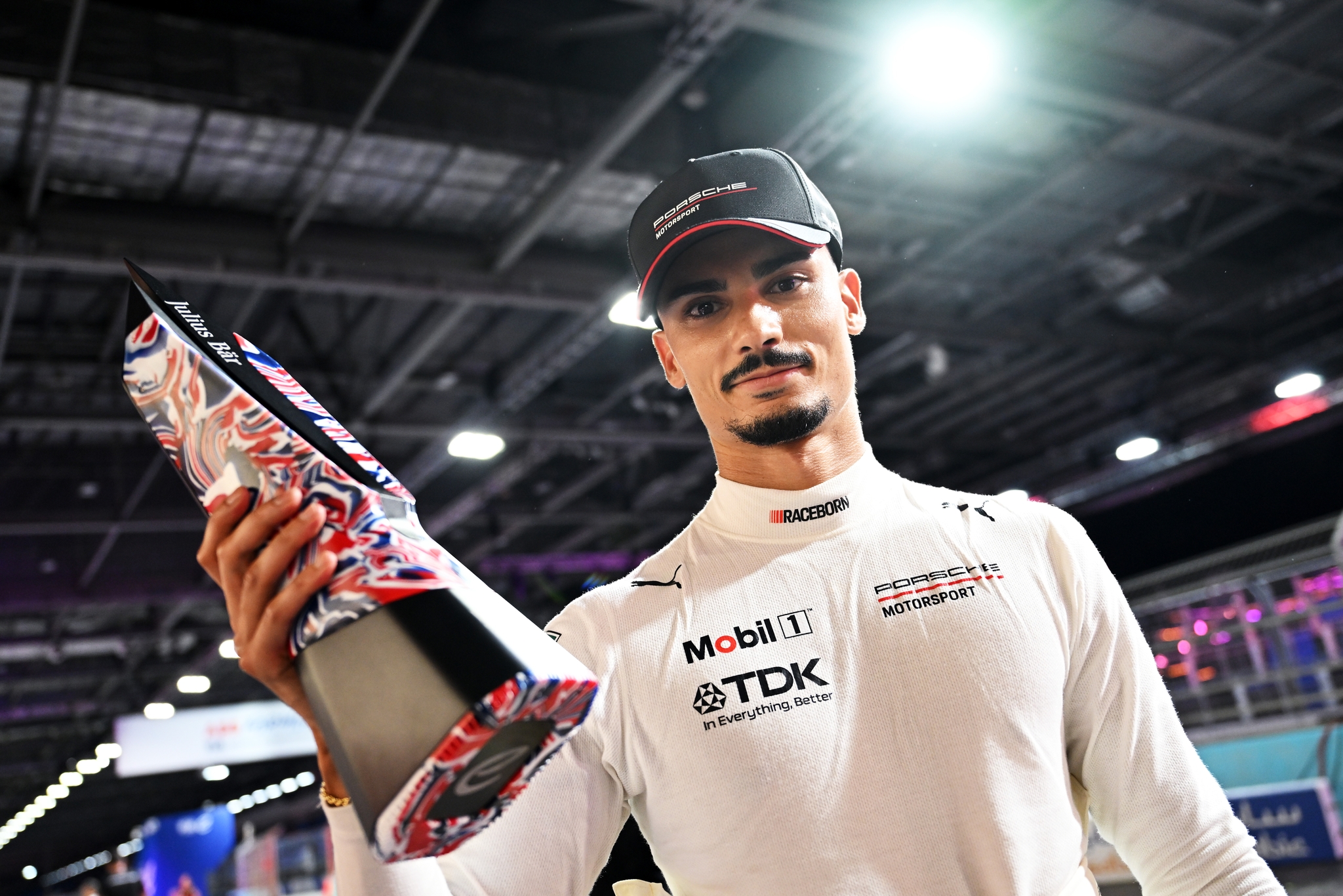 Wehrlein celebra pole “crucial” e desconversa sobre Müller escudeiro: “Brigamos pelo Mundial”