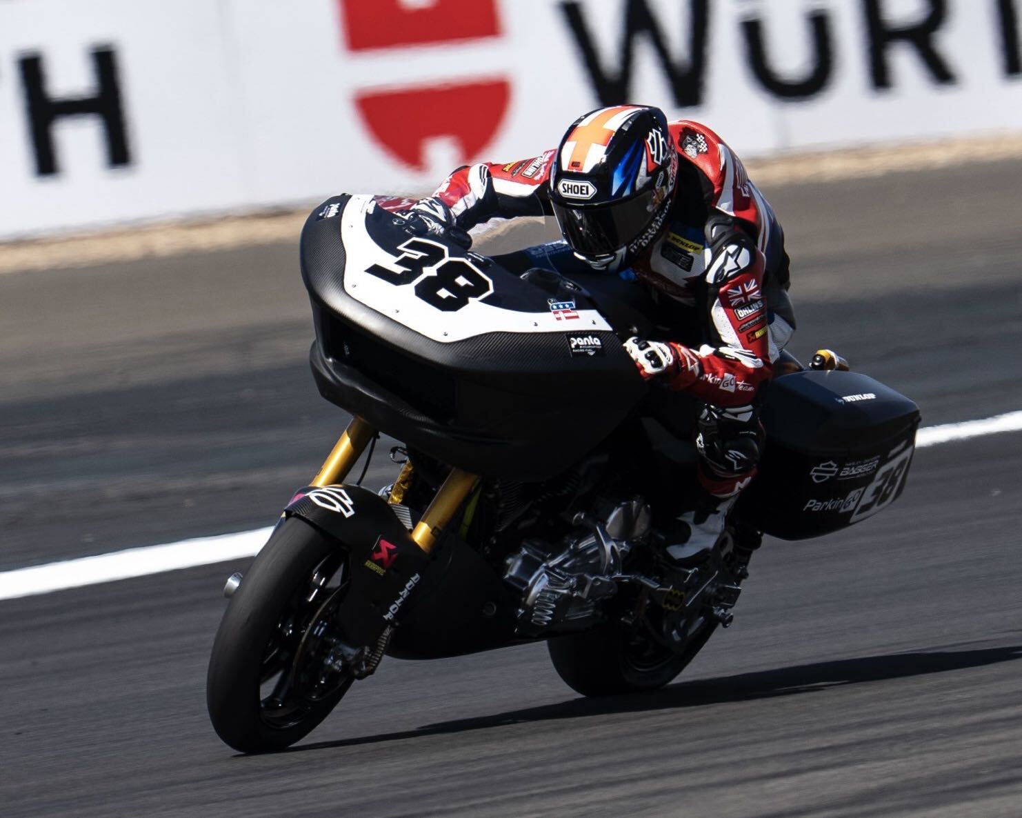 Smith segura McDonald e vence corrida 1 da Baggers em Silverstone. Granado é 3º