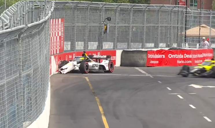 Schumacher bate no muro e provoca bandeira amarela no GP de Markham da Indy