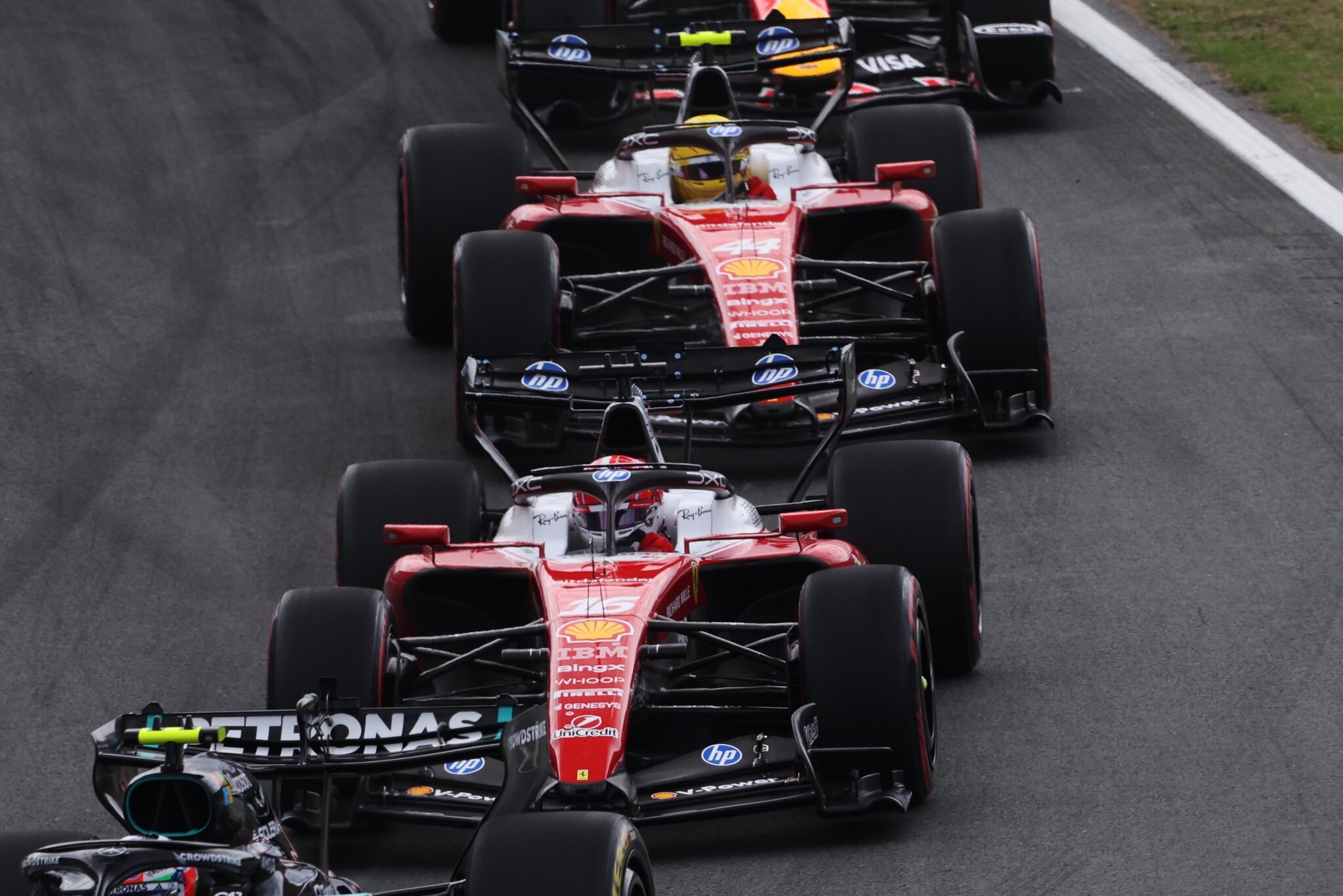 Ferrari minimiza tensão entre Hamilton e Leclerc em Zandvoort: “Não estamos preocupados”