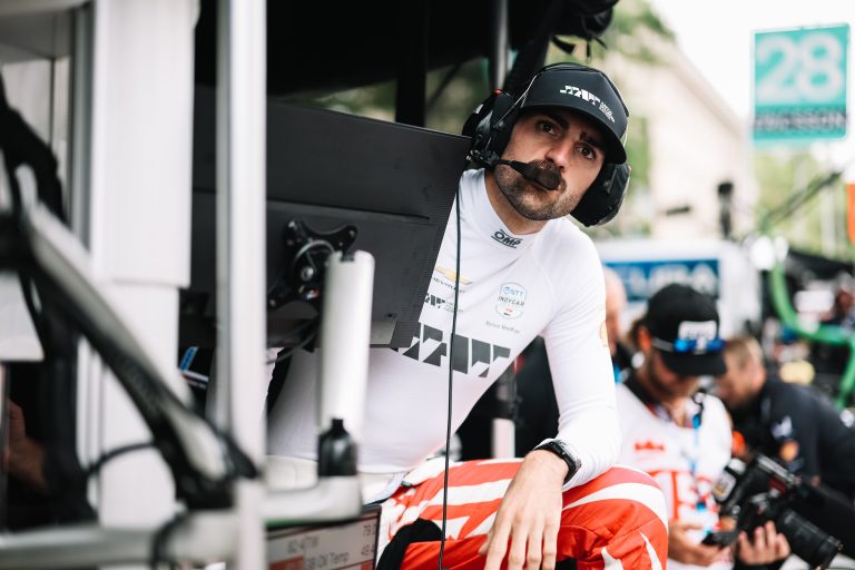 VeeKay foge de possível acordo entre Juncos e McLaren. Mas parceria é “sempre positiva”