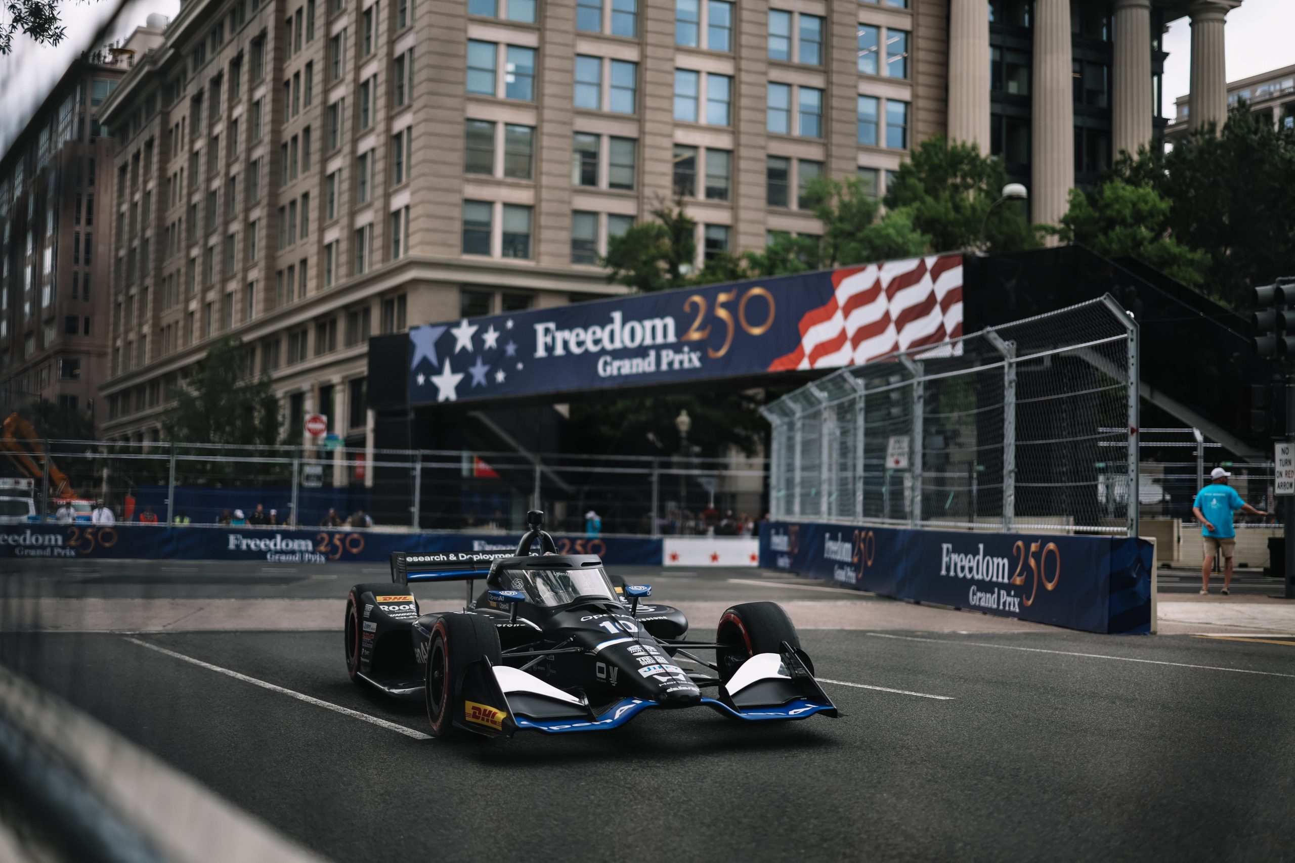 Palou mantém domínio da Indy e conquista 7ª pole da temporada no GP de Washington. Collet é 11º