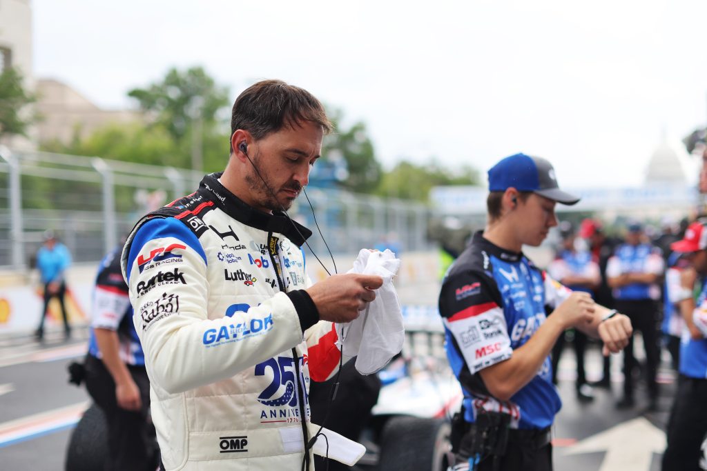 20) Graham Rahal - 57s869