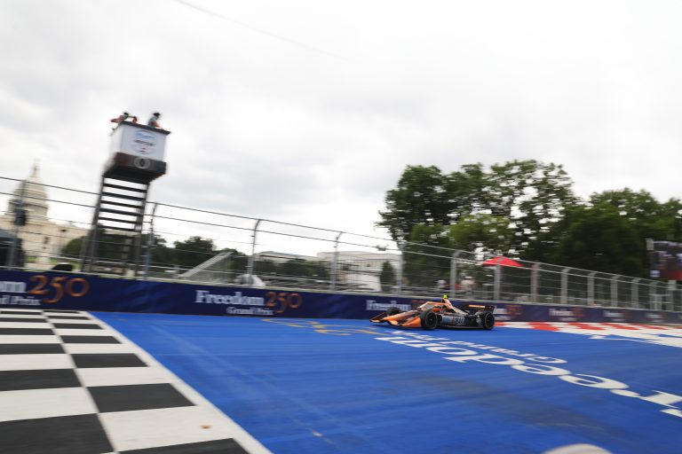 19) Romain Grosjean - 57s508