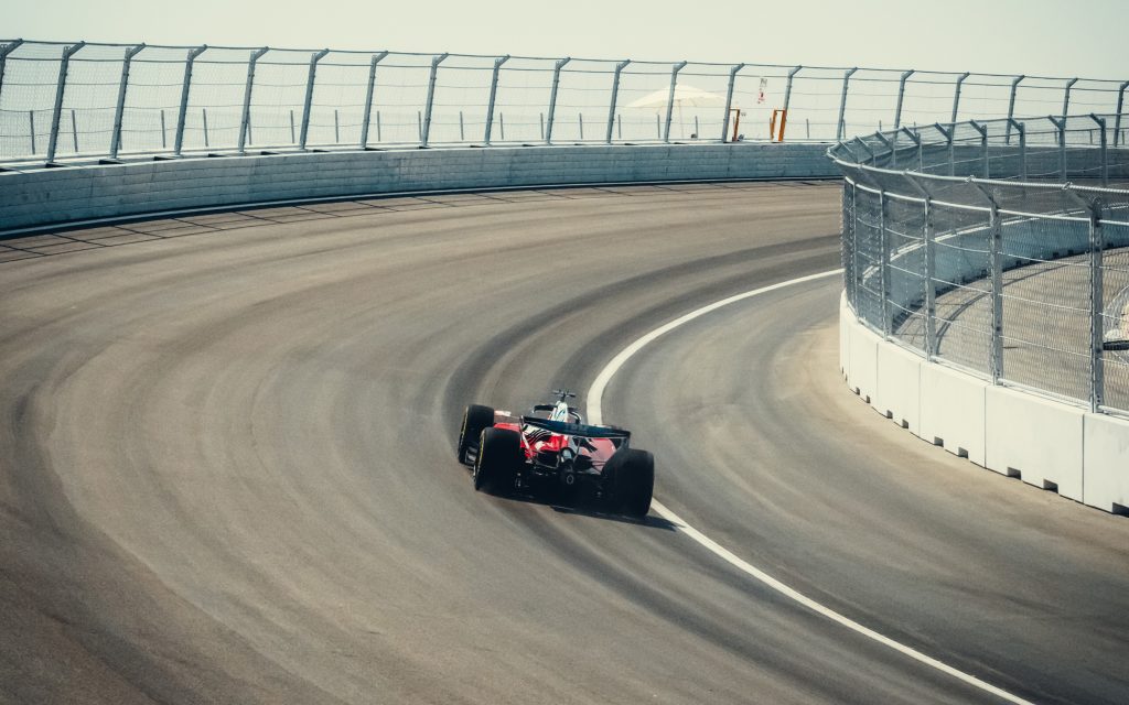 Real Madrid une forças com F1 e acerta para ser patrocinador local do GP da Espanha 2026