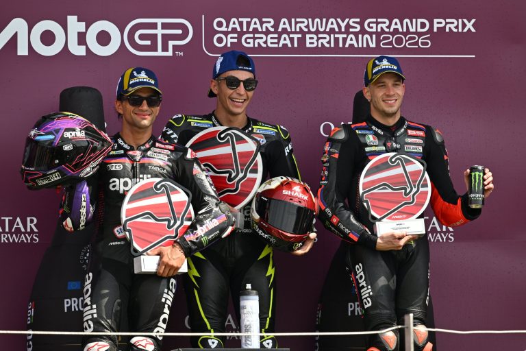 Raúl Fernández transforma renovação em resposta e sela retorno da Aprilia na MotoGP